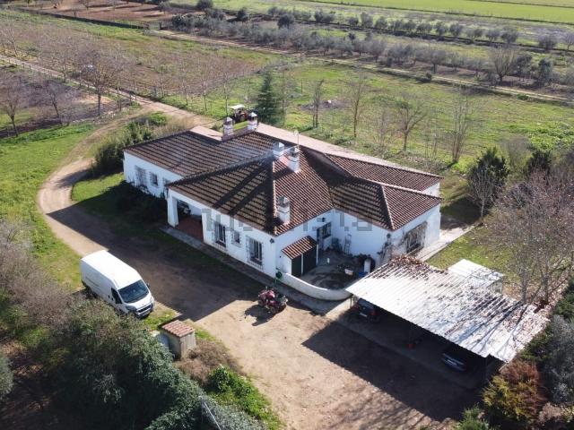 Casa en venta en Badajoz, Dehesilla de Calamón