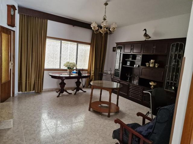 Casa en venta en Baena, Andalucía
