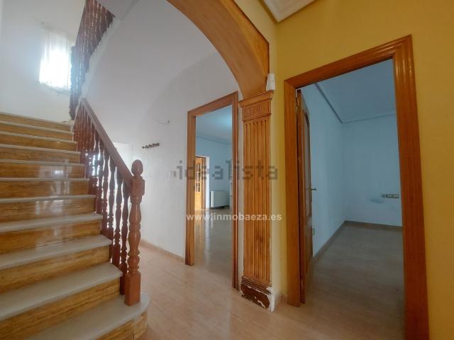 Casa en venta en Barrio Poetas de la Hispanidad, Baeza