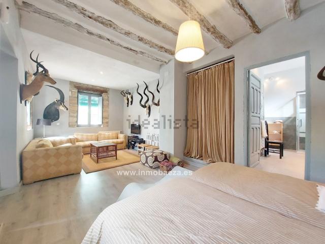 Casa en venta en Baeza, Urbanización Las Viñas