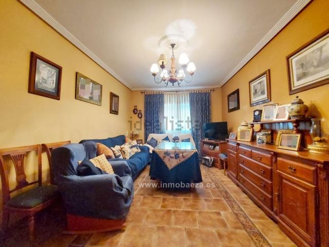 Casa en venta en Baeza, Jaén