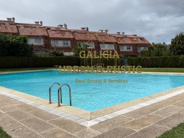 Casa en venta en Viso de Calvos, Vigo