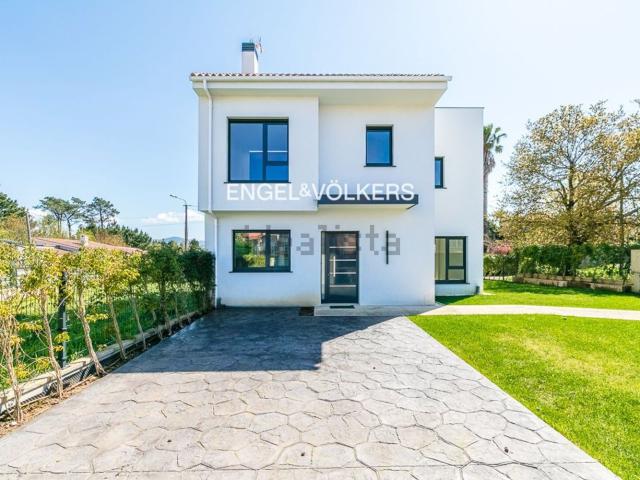 Casa en venta en Baiona, As Fontiñas