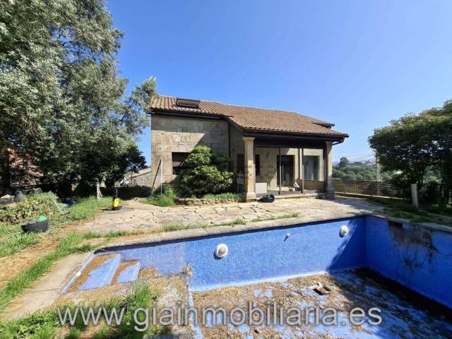 Casa en venta en Baiona, A Volta da Barxa