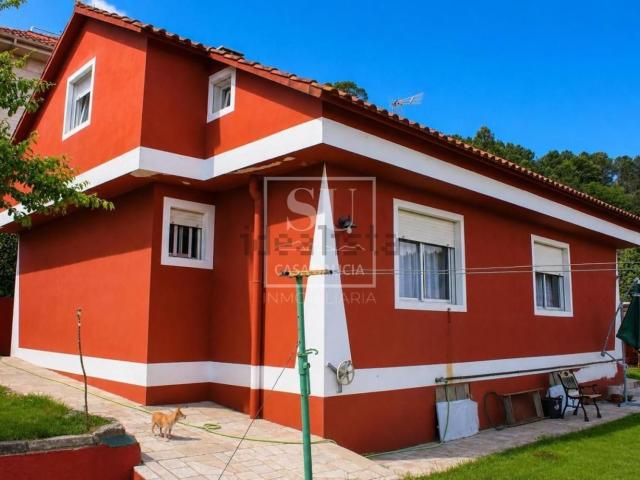 Casa en venta en Baíña, Vigo