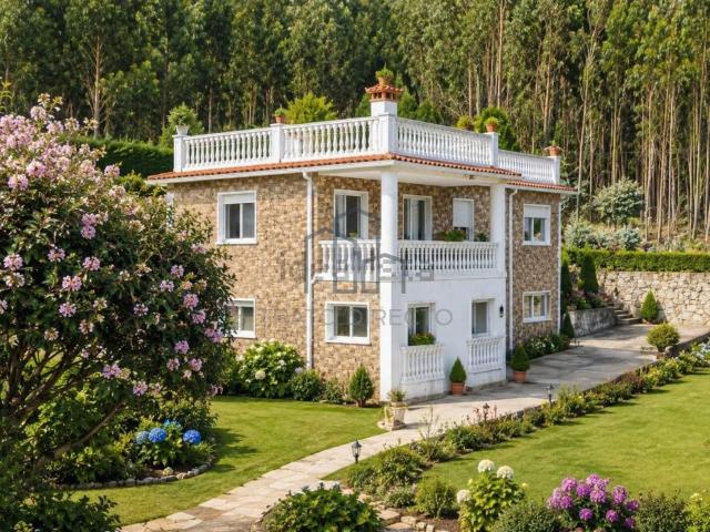 Casa en venta en Baíña, Vigo