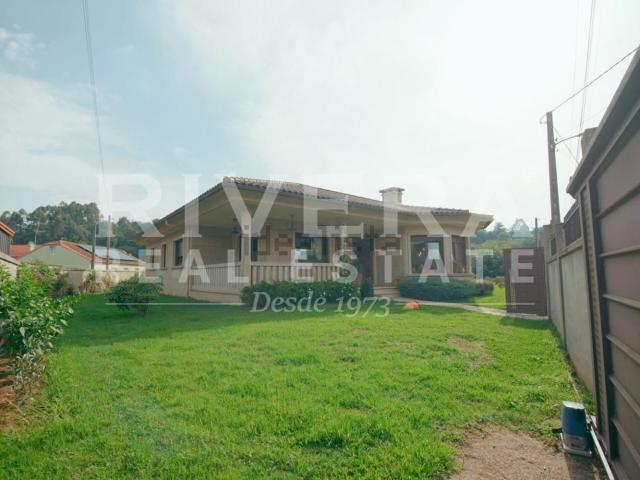 Casa en venta en Baiona, Vigo
