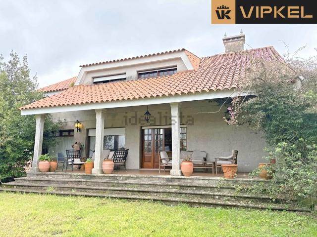 Casa en venta en Baredo, Vigo