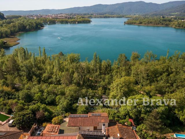 Casa en venta en Pla de l'Estany, Catalunya