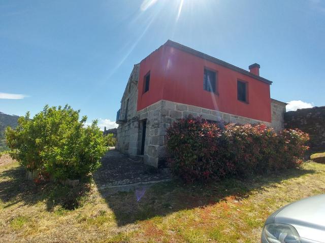 Casa en venta en Beade, Ourense