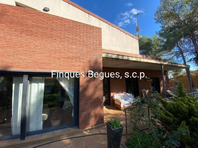 Casa en venta en Urbanització Begues Park, Begues