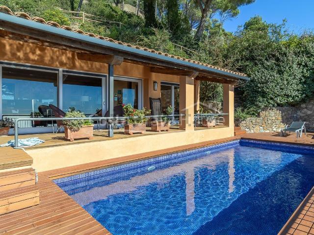 Casa en venta en Fornells, Baix Empordà