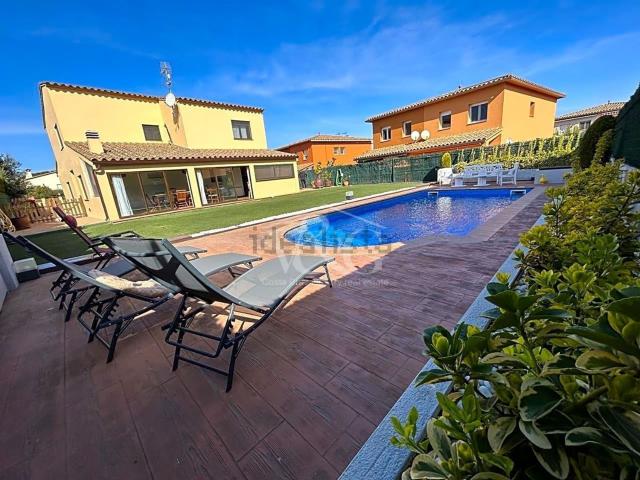 Casa en venta en Esclanyà, Baix Empordà