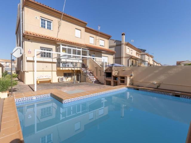 Casa en venta en Granada, Casas Bajas