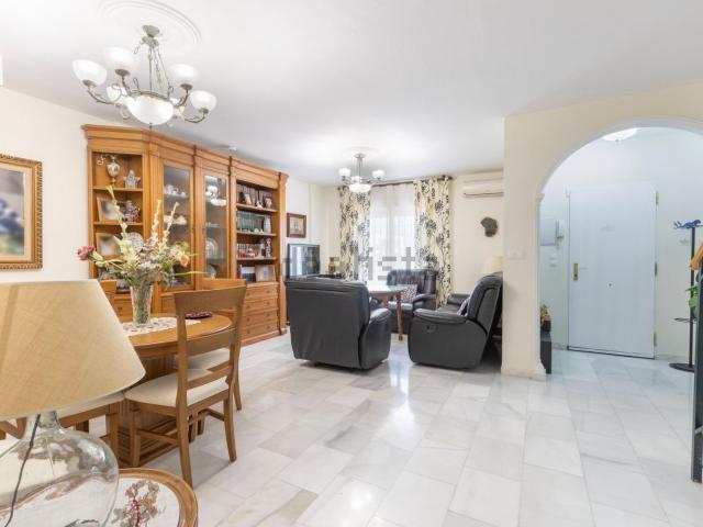 Casa en venta en Granada, Belicena