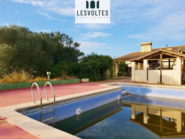 Casa en venta en Bellcaire d'Empordà, Girona