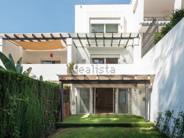 Casa en alquiler en Artola, Costa del Sol Occidental