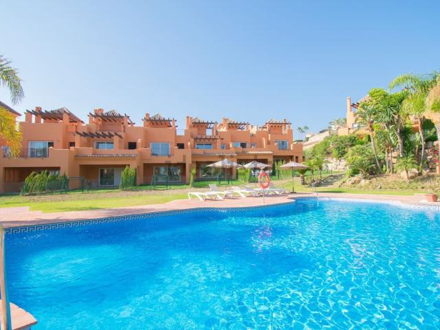 Casa en alquiler en La Alquería-El Paraíso, Costa del Sol Occidental