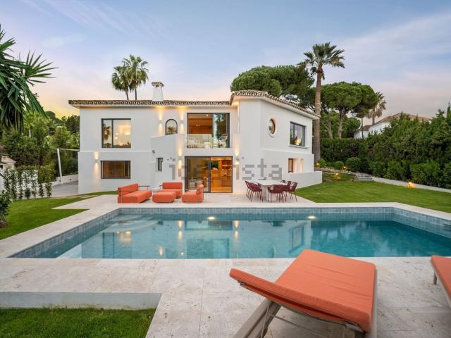 Casa en venta en Artola, Costa del Sol Occidental