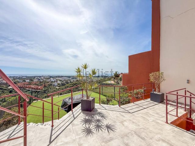 Casa en venta en La Alquería-El Paraíso, Costa del Sol Occidental