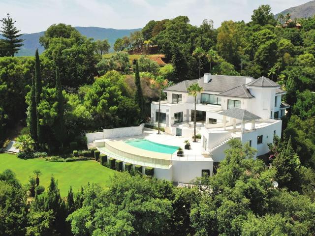 Casa en venta en Artola, Costa del Sol Occidental