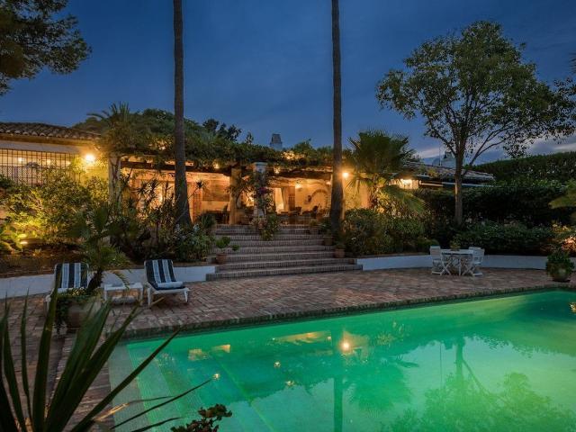 Casa en venta en La Alquería-El Paraíso, Costa del Sol Occidental