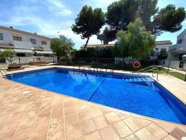 Casa en venta en Vélez-málaga, Urbanización Pueblo O Nuevo