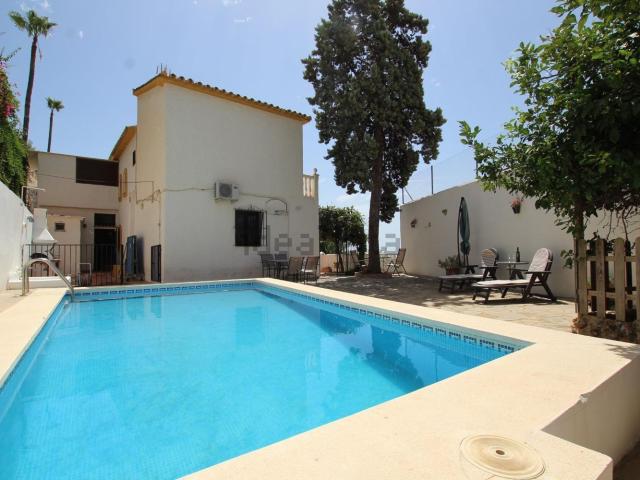 Casa en venta en Benalmádena