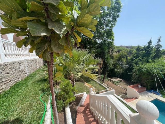 Casa en venta en Benalmádena, La Perla-Torremuelle