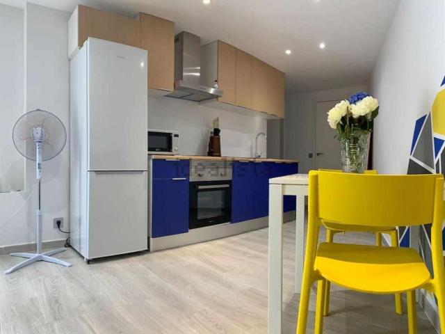 Casa en alquiler en La Perla-Torremuelle, Costa del Sol Occidental