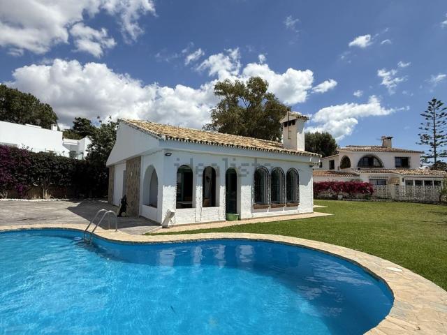 Casa en venta en Benalmádena, La Perla-Torremuelle