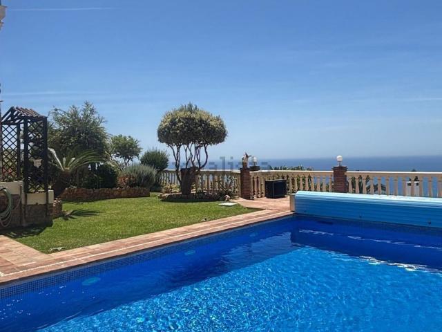 Casa en venta en Benalmádena, Carvajal