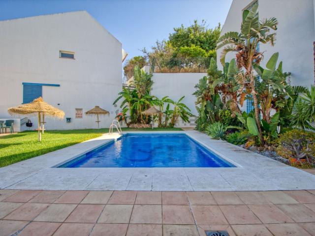 Casa en venta en La Perla-Torremuelle, Benalmádena