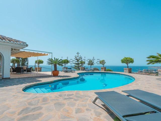 Casa en venta en Benalmádena, Carvajal