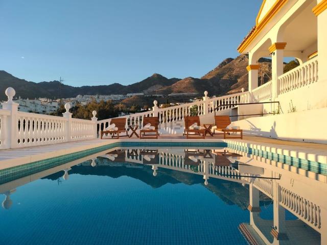 Casa en venta en Torrequebrada, Costa del Sol Occidental