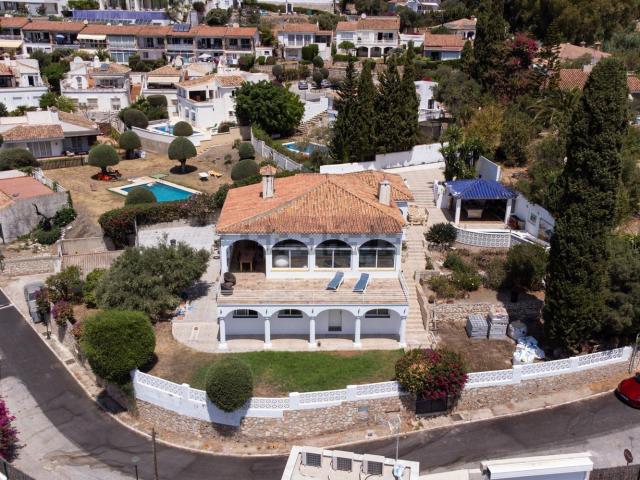Casa en venta en Benalmádena, Santana
