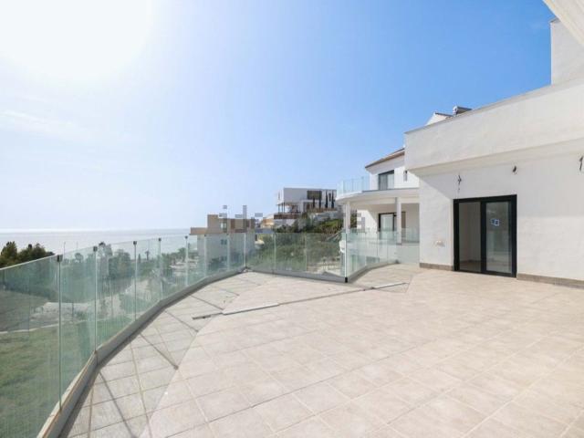 Casa en venta en La Perla-Torremuelle, Costa del Sol Occidental