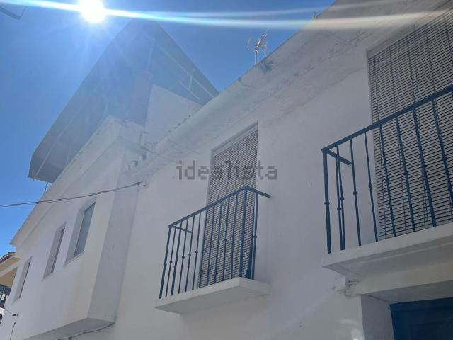 Casa en venta en Benamargosa