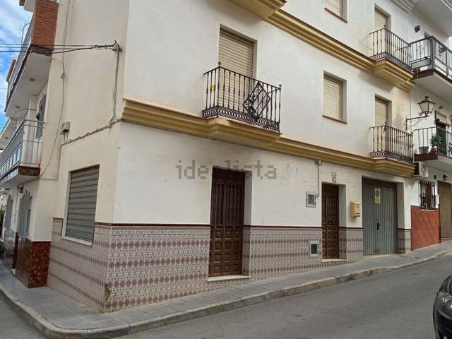 Casa en venta en Benamocarra