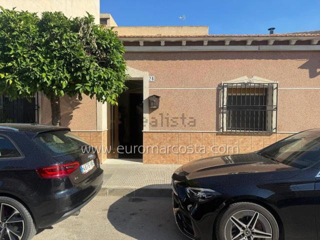 Casa en venta en Benejúzar