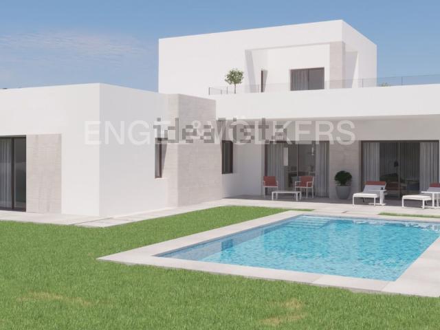 Casa en venta en Beniarbeig, Valencia