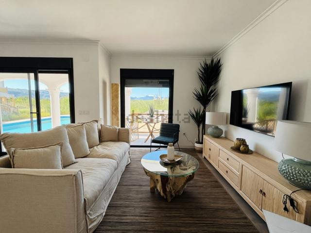 Casa en venta en Beniarbeig, Valencia