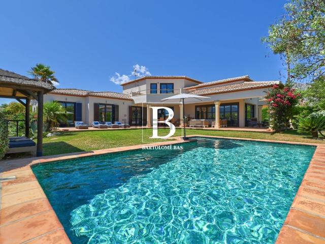 Casa en venta en Beniarbeig, Valencia