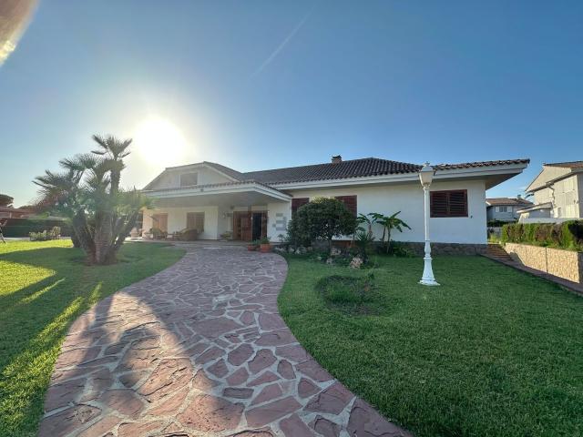 Casa en venta en Mas dels Frares, la Plana Alta