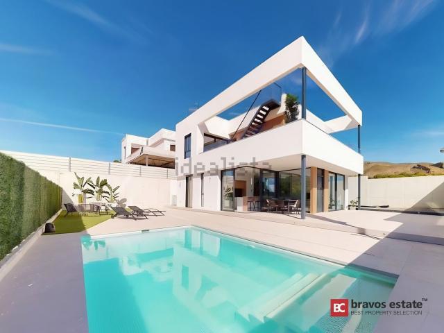 Casa en venta en Benidorm, la Cala