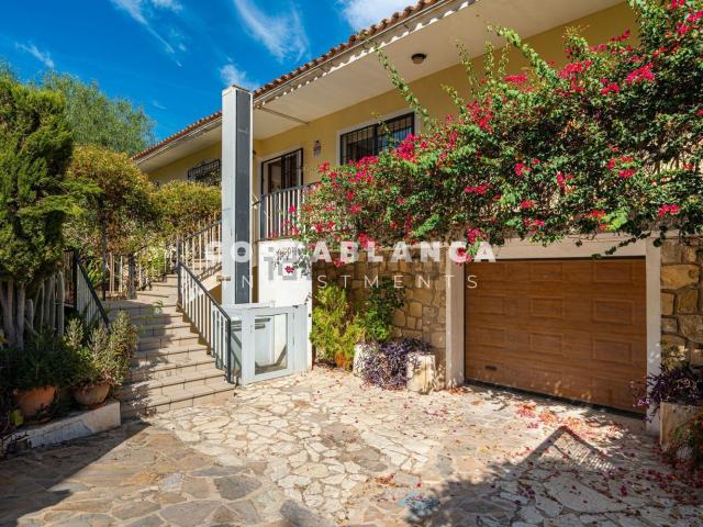 Casa en venta en Foia del Bol - Cementeri, Benidorm