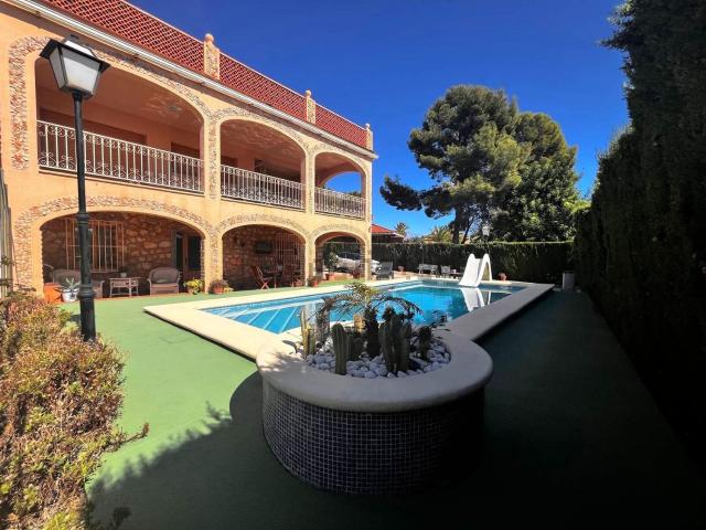 Casa en venta en Urbanización Barrina, la Marina Baixa