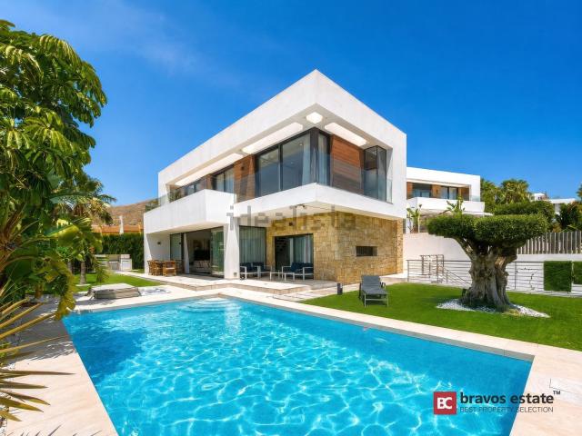 Casa en venta en Ponent, la Marina Baixa