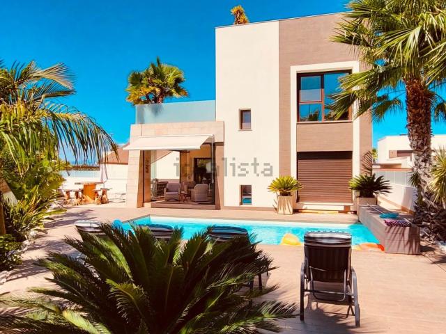 Casa en venta en Benijófar, Urbanización Benimar