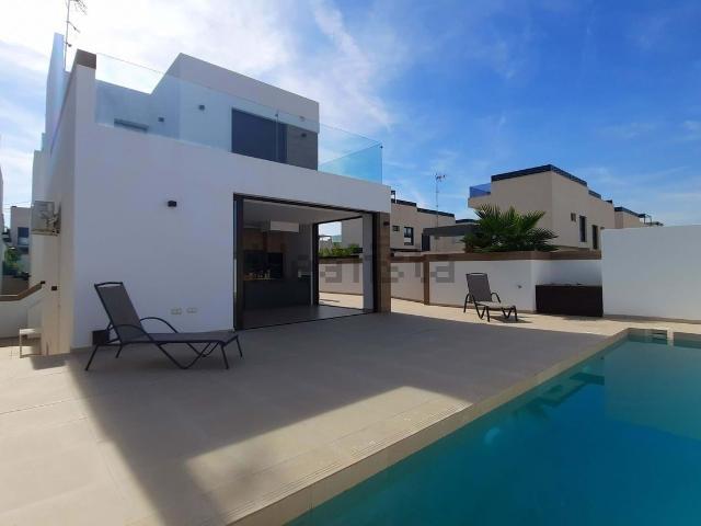 Casa en venta en Benijófar